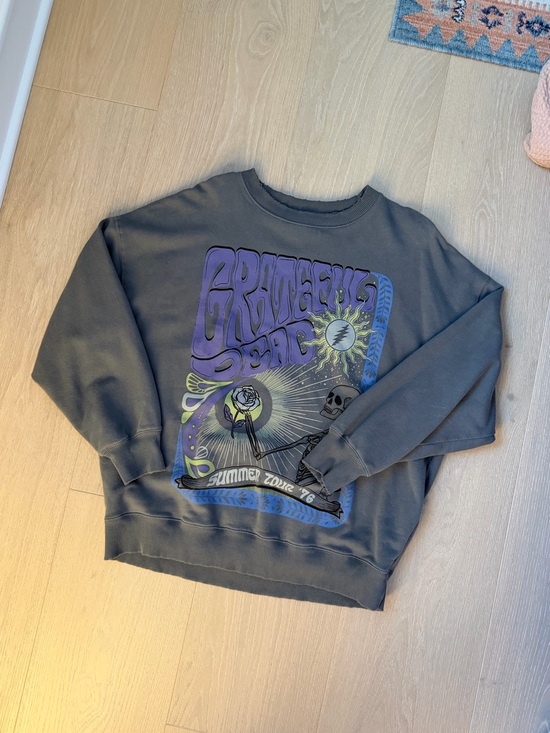 American Eagle Outfitters Tops - American Eagle Cozy Grateful Dead Crewneck
